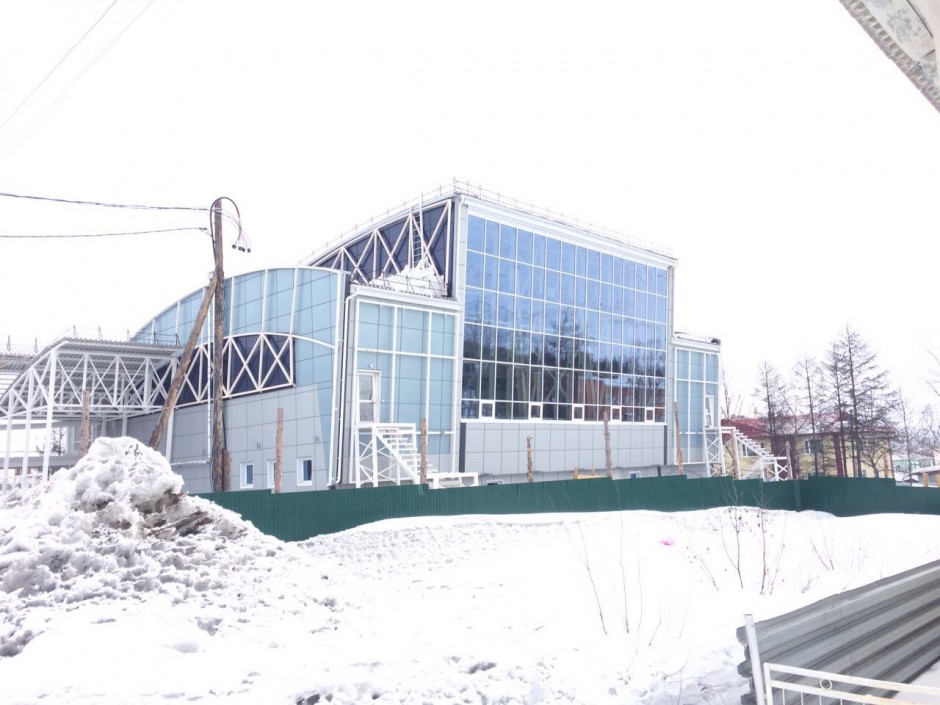 Новый Физкультурно-оздоровительный комплекс с плавательным бассейном 25х8.5м в п. Омсукчан, Магаданской области в